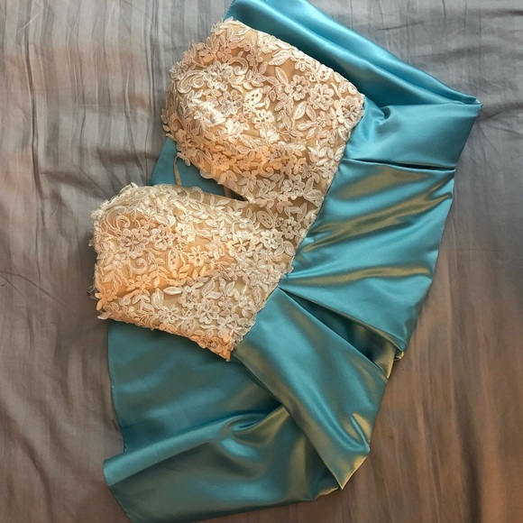 Homecoming/ Prom Dress - Picture 2 of 8